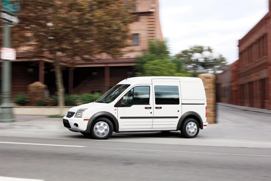  Ford Transit Connect 2010 года  (фото 101 из 109)